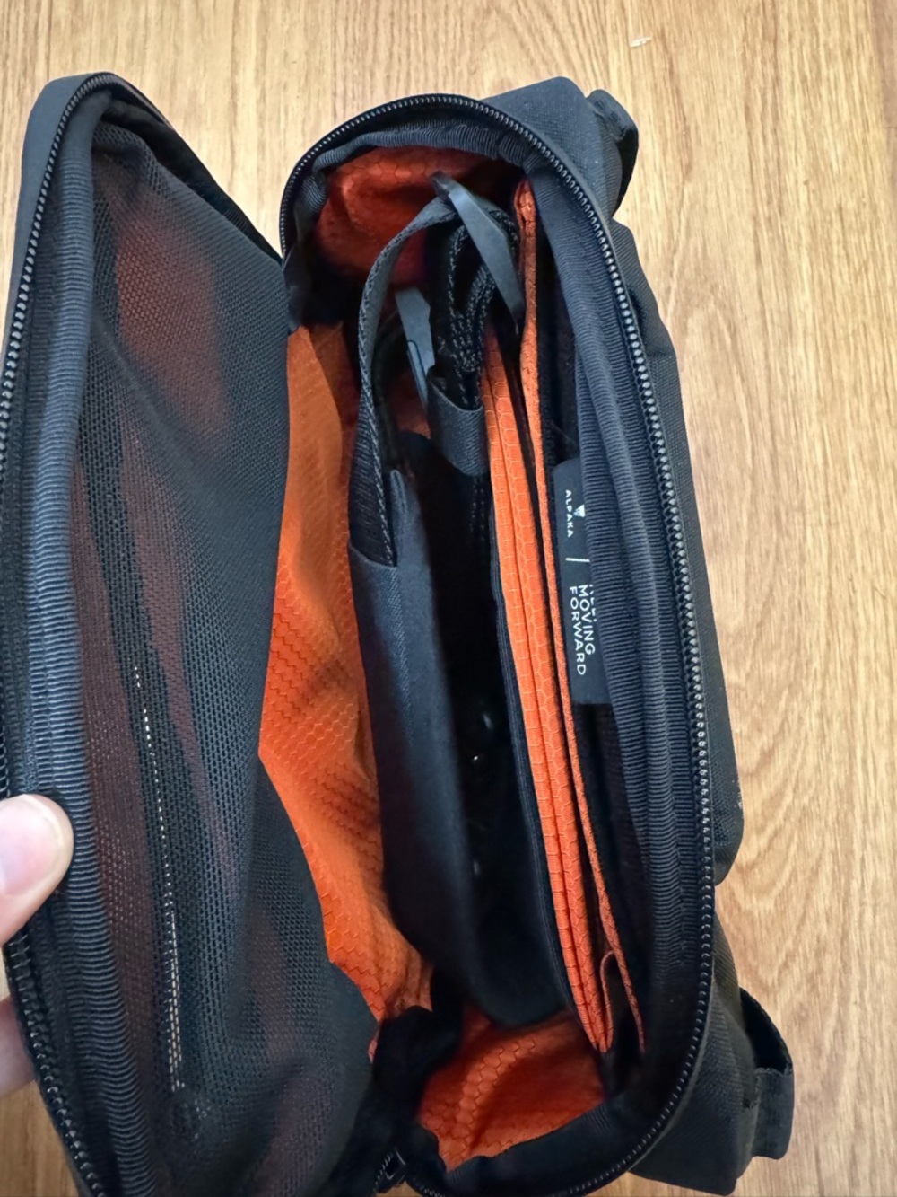 Alpaka Black Men’s Travel Sling Bag - Picture 4 of 8